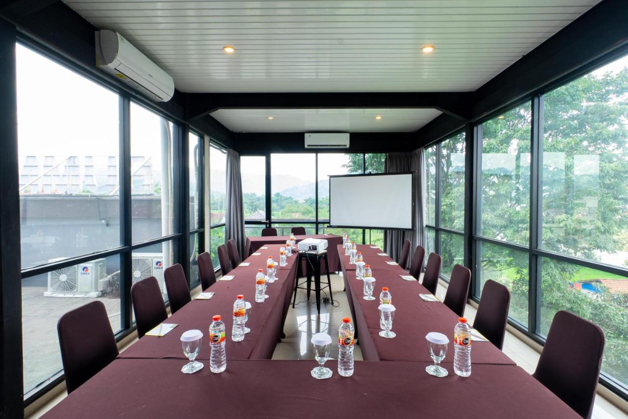 Hotel Summerville 마잘렝카 외부 사진